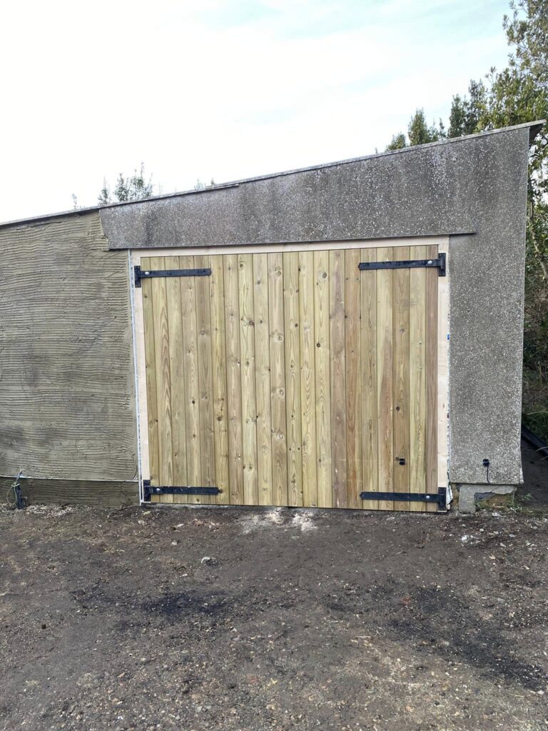 Custom outdoor wooden doors